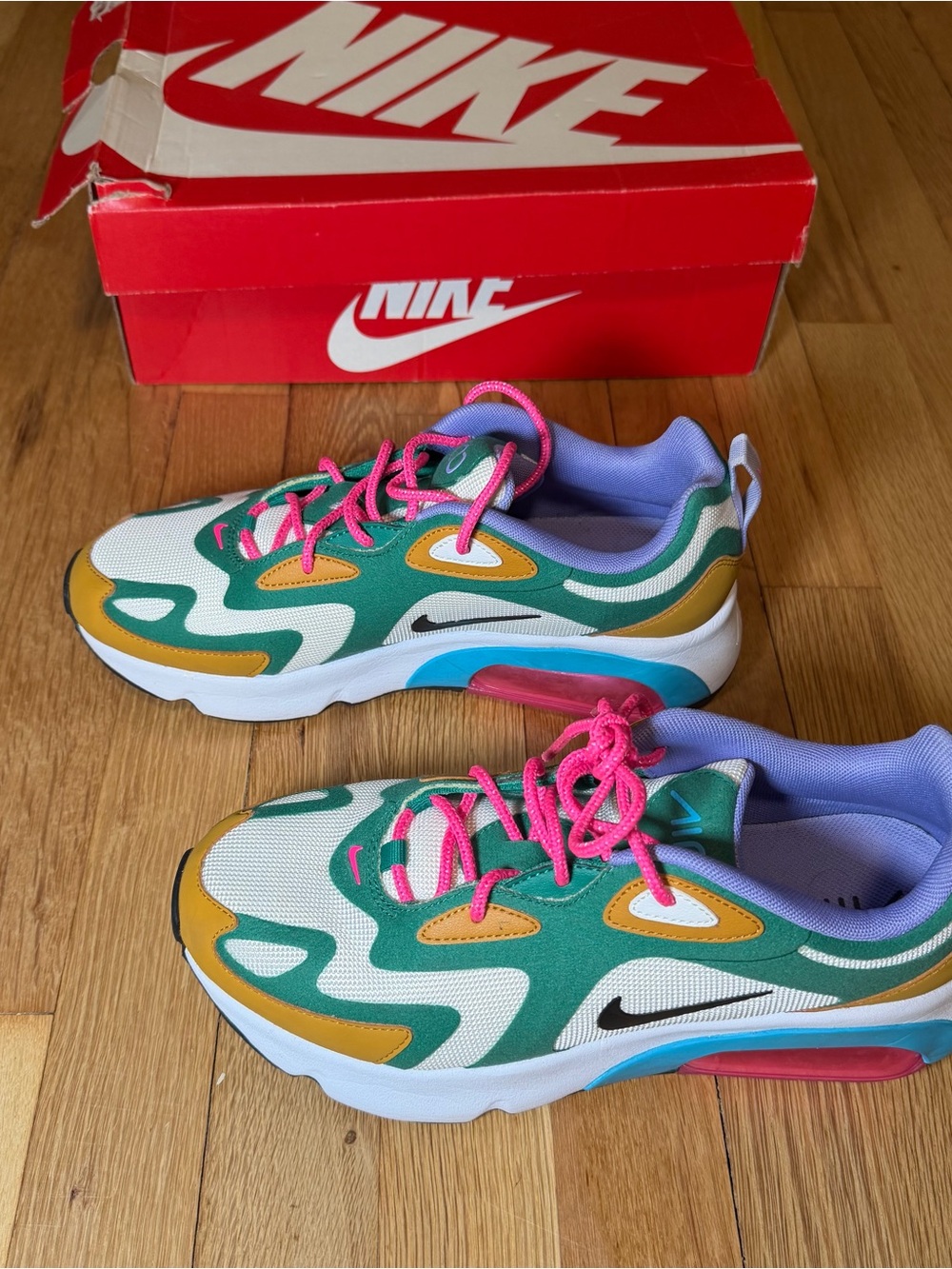 Nike Air Max 200
Mystic Green (Women's) - Picture 3 of 6